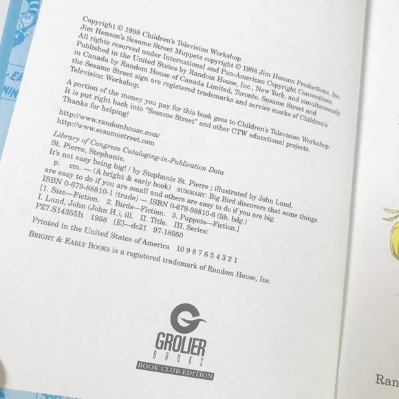 Vintage Sesame Street Book: IT'S NOT EASY BEING BIG! Stephanie St. Pierre 1st Ed - Picture 2 of 8